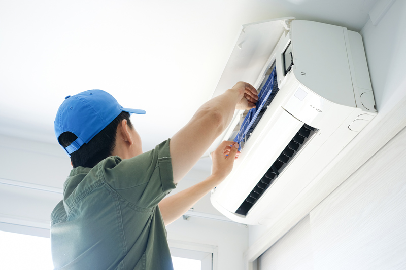 How to Manage Humidity in Your Home With an HVAC System